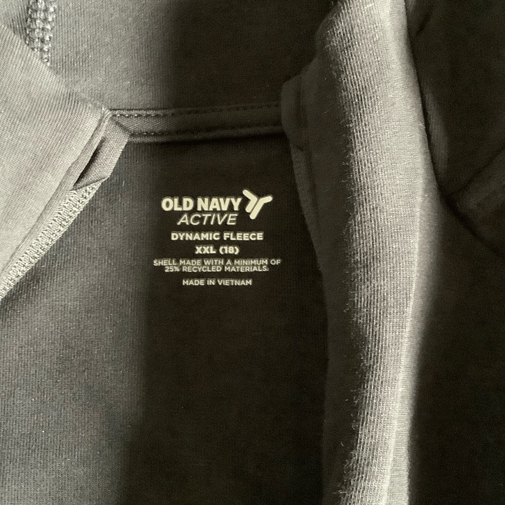 Old Navy Active Dynamic Fleece Hoodie Kids XXL (18) black NWT
